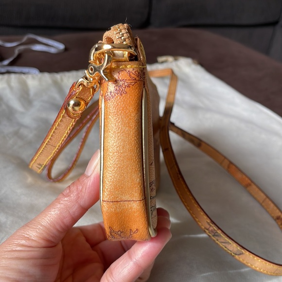 Authentic Alviero cute 2 way bag - Picture 5 of 12